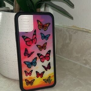 iPhone 11 Pro Max Antonio Garza wild flower case